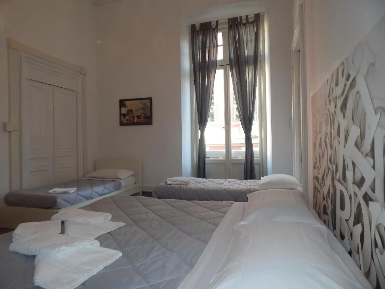 Guest House Roma Genoa 3*,  Italy